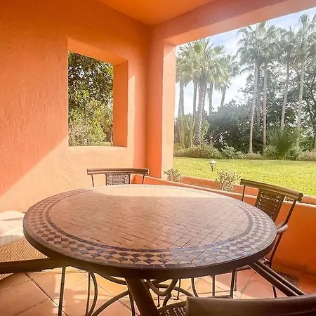 Oleholidays Oasis Junto A Puente Marbella