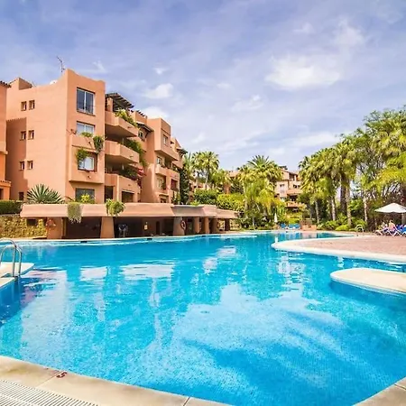 Apartment Oleholidays Oasis Junto A Puente Marbella